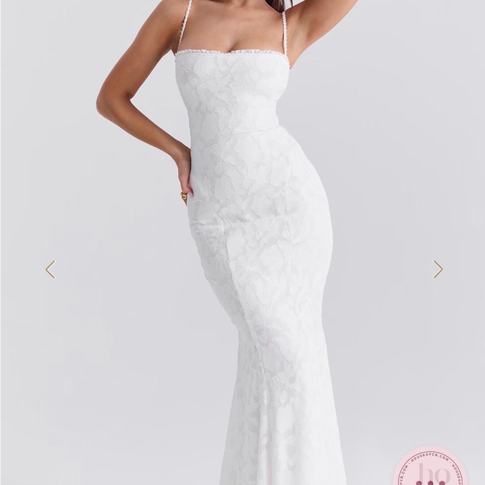 House of CB Joan Dress - Ivory Lace Ip Back Maxi Dress - Picture 3 of 6